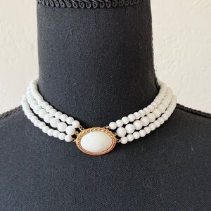 VINTAGE 80s Elegant White and Gold Beaded Choker Necklace